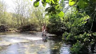LOVERS GETS CAUGHT WHILE HE FUCKS HER INSIDE THE BOOTY