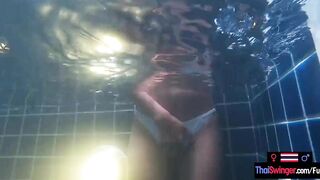 Amateur teenagers lovers Goddess sex inside the pool She is eastern Thai