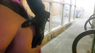Deepthroating a big black cock on TTC - Part one
