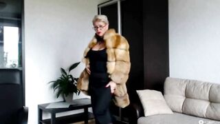 Bae Beauty Russian milf bimbo inside a fur coat and a cigarette...