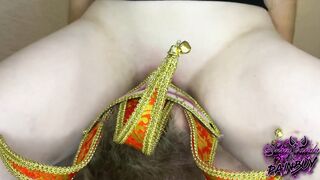 Gf massage her vagina on penis and sits on face