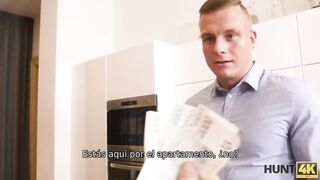 HUNT4K. Hunter alquila apartamento con una condición íntima para niña