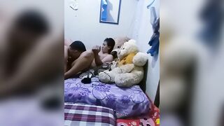 Papa ngentot terus mama crott