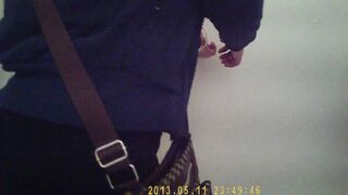 SPYING A BITCH'S BOOTY INSIDE THE RESTROOM