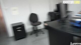 AMATEUREURO - French Older Gets Plowed By Her Colleague