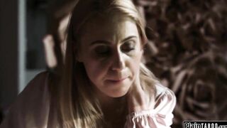 Shrink loses herself into a sex toy double penetration fantasy