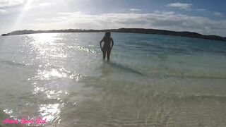 Bae eastern women Masturbates and Orgasms inside Outside