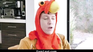 Thanksgiving Banged! Between Freaky Step Family