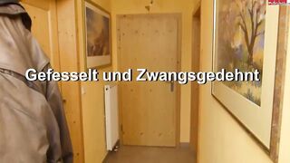deep in Daisy - Gefesselt und zwangsgedehnt