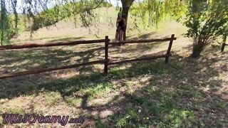 Twat flash Stranger caught me into park and helped me squirt