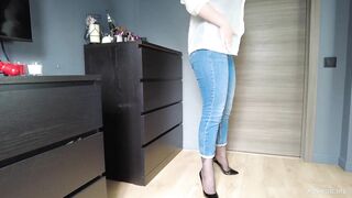 Bombshell wifey pulls jeans down and teases booty inside stockings