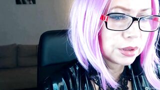 My fiance is a web cam skank! But this bitch has
