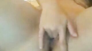 Masturbate Soak Snatch Finger Fuck
