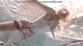 Blonde Bae Okuneva bald twat underwater swimming