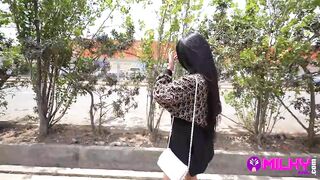 Sofia Cavero, Peruvian caught inside the streets of Trujillo