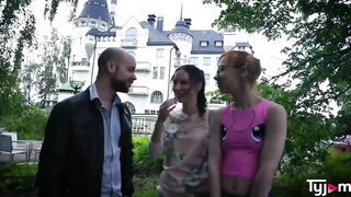 Lilu Moon and Kira Roller having a hardcore 3 way with