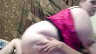 Thick Milf Put It Inside Her Booty & Riding It Deep