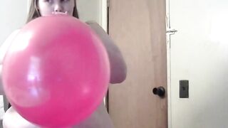 Nude Bitch Got Bitch Slap Into Face By Popping Balloon