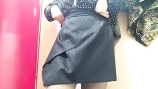 Huge Goddess Belly and Luxurious Butt inside the Fitting Room