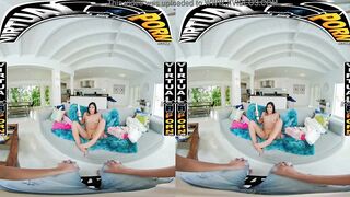 VIRTUAL PORN - Birthday Surprise For Slender 18 Year Old Xxlayna Marie