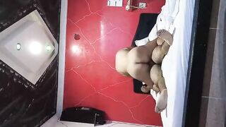 Venezolana veterana chupa y culea muy rico