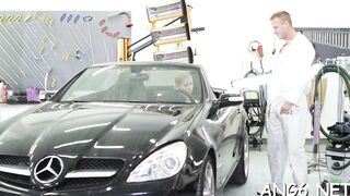 Friendly Violette Pink sucks and gets finger fuck