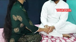 दर्जी ने प्रिया की चूत चोद-चोद कर लाल कर दी