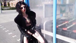Lucy Ravenblood dildoing inside outdoor
