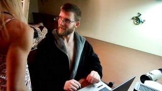 MrBoss takes a break with LittleVaginaMouth