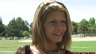 Cutie chica Rio gets nude for some Greenbacks