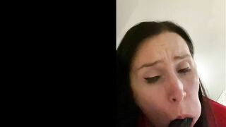LOOK HOW I'M SUCKING OFF A VIRTUAL DICK. DO YOU WANT