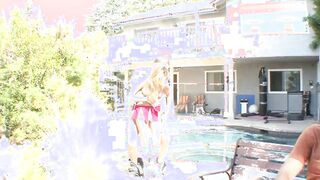 Blonde cheerleader sexy gets a double penetration