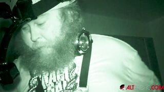 HO HUNTERS - Haunted strip club with Kali Roses