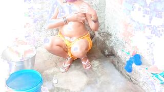 HD PUNJAB mom PRIVATE MMS BIGTITS EXPOSED STRIPPING NUDE