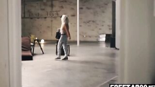 Erotic 19 Year Old Kenzie Reeves Got Arrested And Plowed By Lesbo