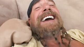 Hoa oriental Loves Big Dick