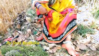 Village Outdoors Naked Dehati Woman Inside Saree Hindi Porn Tape