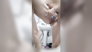 shaves snatch
