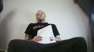 a woman loves to work with her hands and jerks off my dick