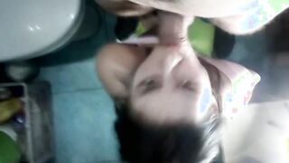 KINKY SLOPPY BJ INSIDE WC AT THE MORNING
