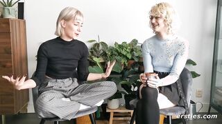 Freaky Blondes Have Fun With the Magic Wand
