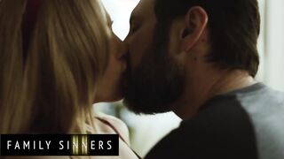(Aiden Ashley) Has Multiple Orgasms While Rides Her Stepbrother's (Tommy