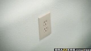 Brazzers - Long Boobies at School - Washing Her Mouth