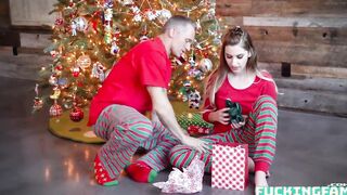 Niki Snow Express Her Love For Family
