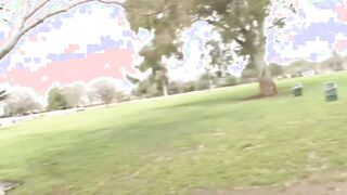 Fremder spricht Cheerleaderin an und bumst Sie direkt weg