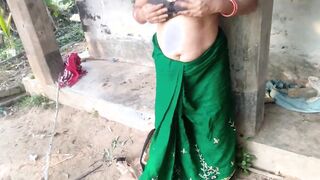 Indian Cougar Aunty Outside Long Juicy Hooters Flashing Compilation First