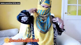 Arabic Hijab chick huge breasts on cam live October 14th