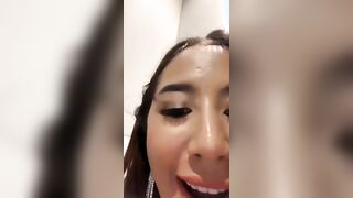 Hilda Mango Mandi sambil live toket sekel