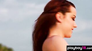 Red Head Elizabeth Marxs flaunts her humongous natural melons