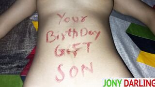 Maa ki choot ka diwana, meri biwi ne mere bete ko gift diya